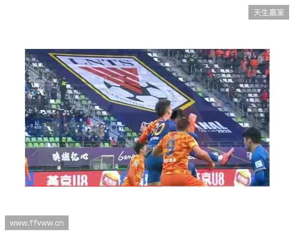 博主：国安下午集结韩佳奇现身，个别球员已从基地搬走私人物品